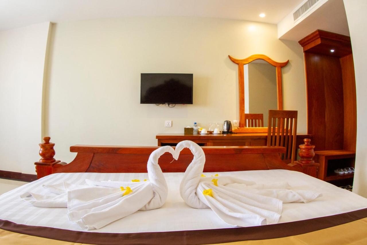 Kampong Thom Palace Hotel Bagian luar foto