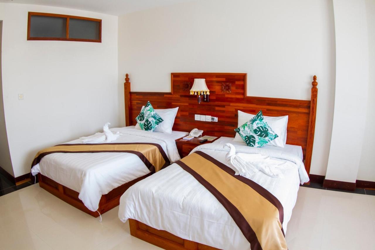 Kampong Thom Palace Hotel Bagian luar foto