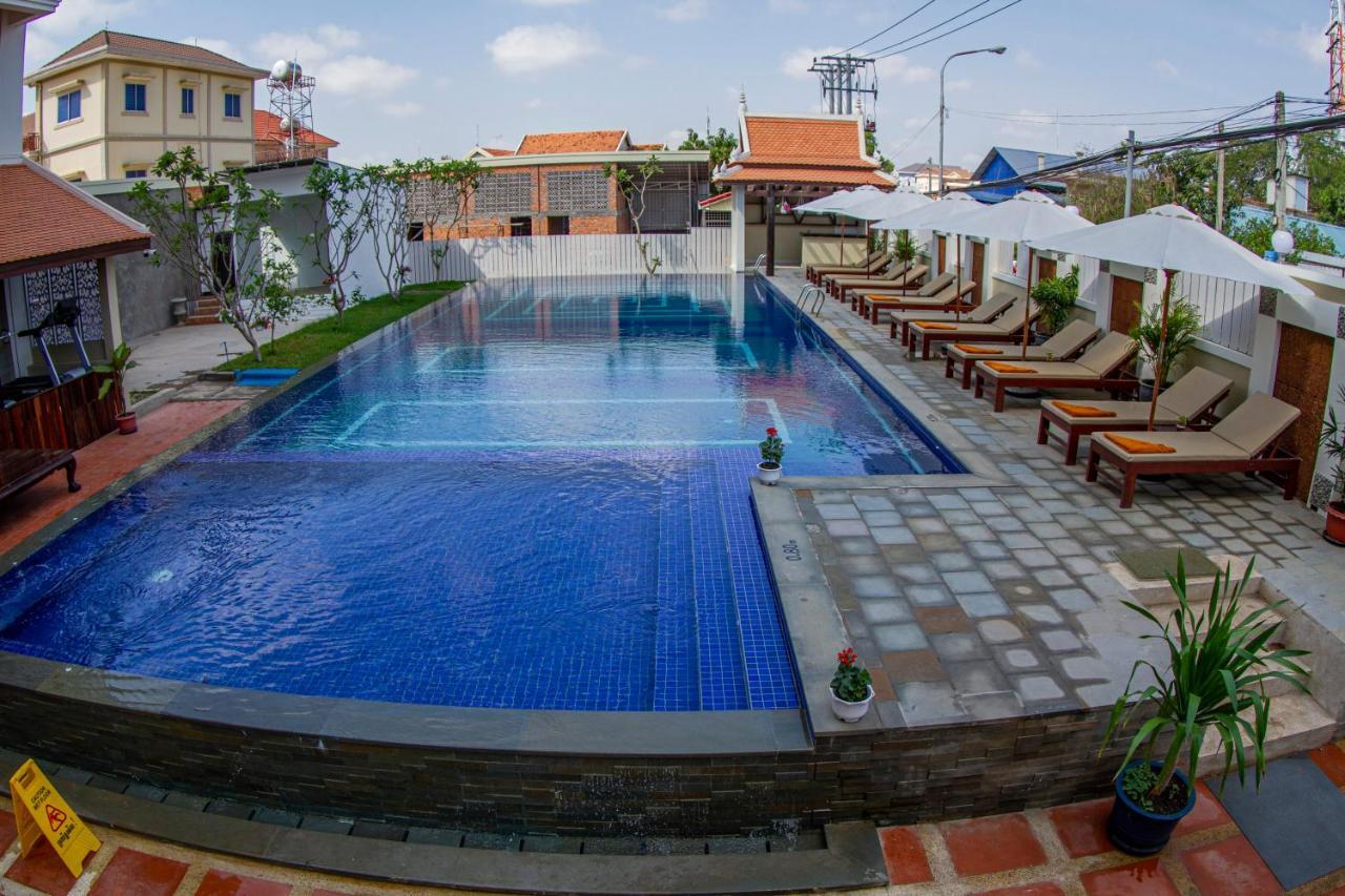 Kampong Thom Palace Hotel Bagian luar foto