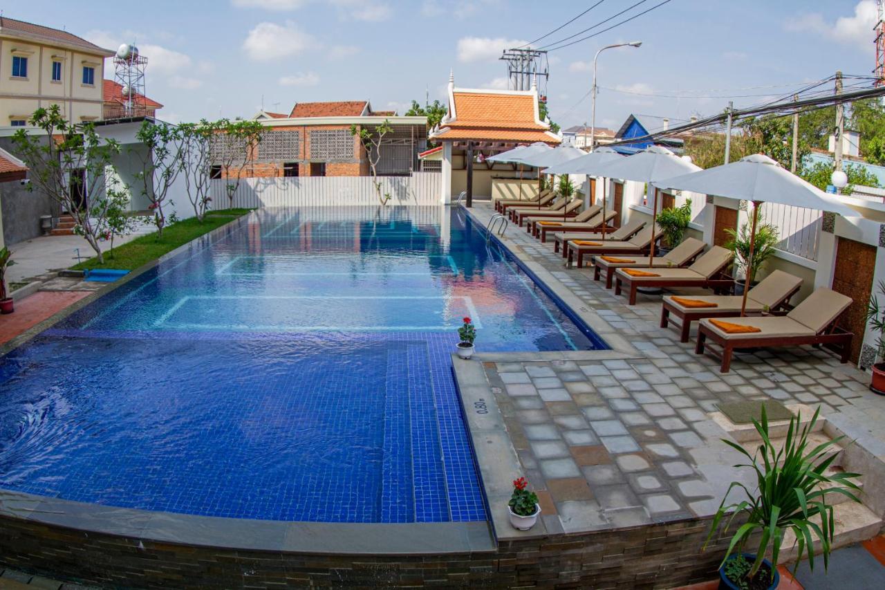 Kampong Thom Palace Hotel Bagian luar foto