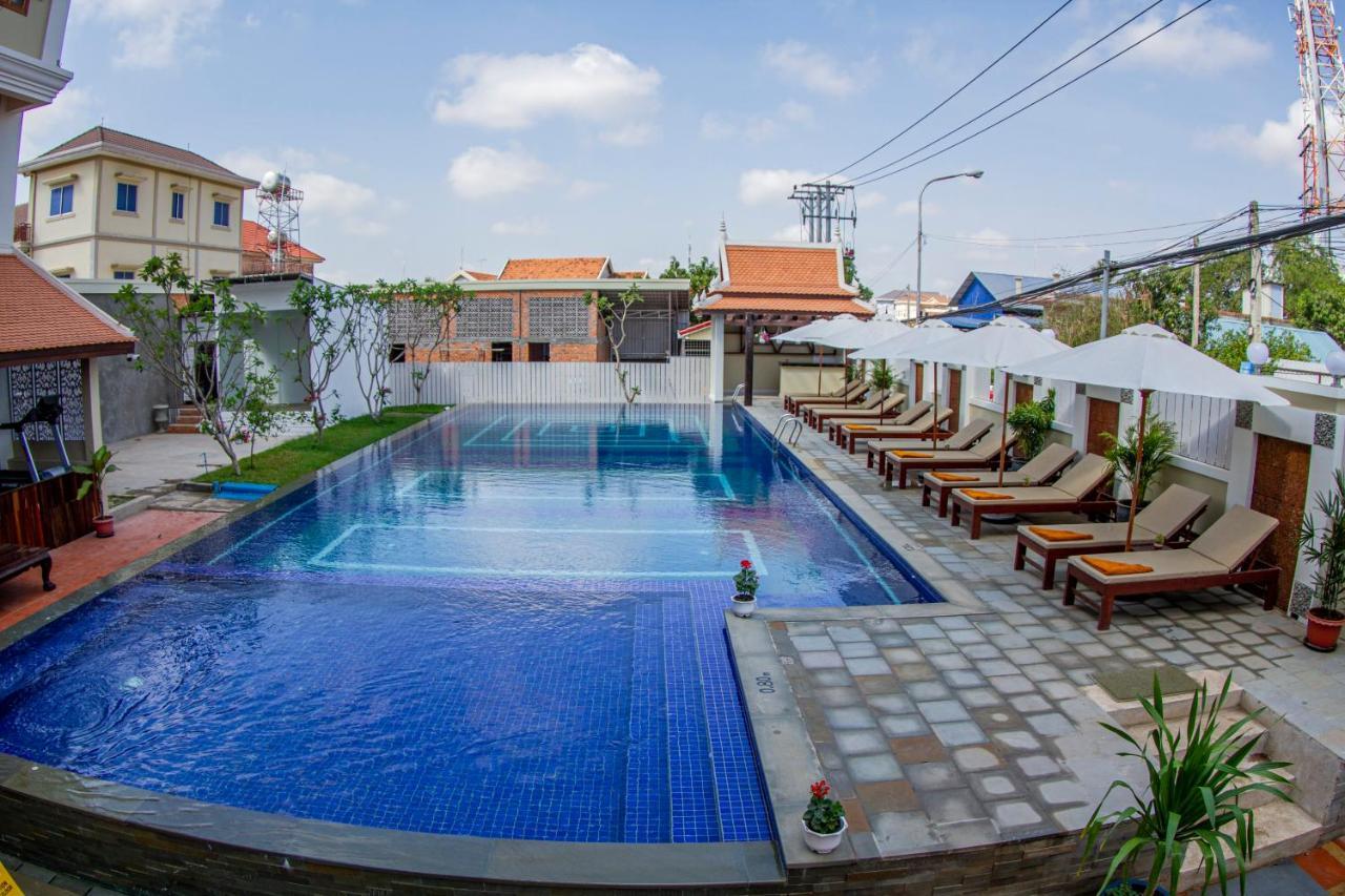 Kampong Thom Palace Hotel Bagian luar foto