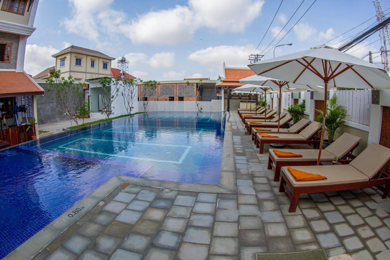 Kampong Thom Palace Hotel Bagian luar foto