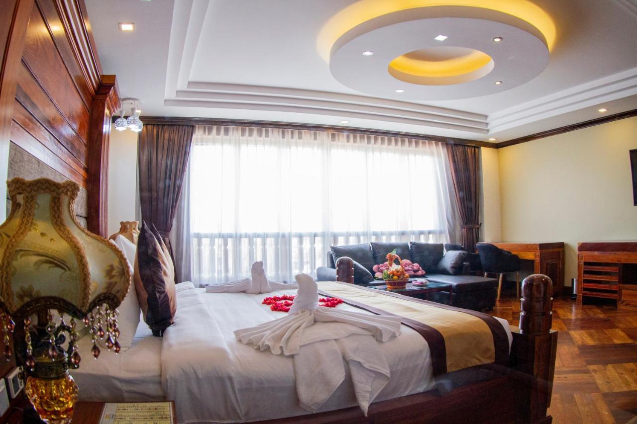 Kampong Thom Palace Hotel Bagian luar foto