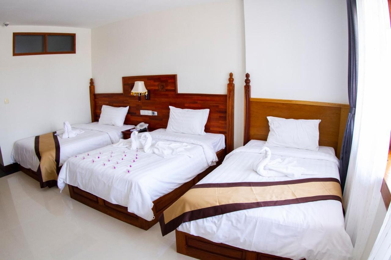 Kampong Thom Palace Hotel Bagian luar foto