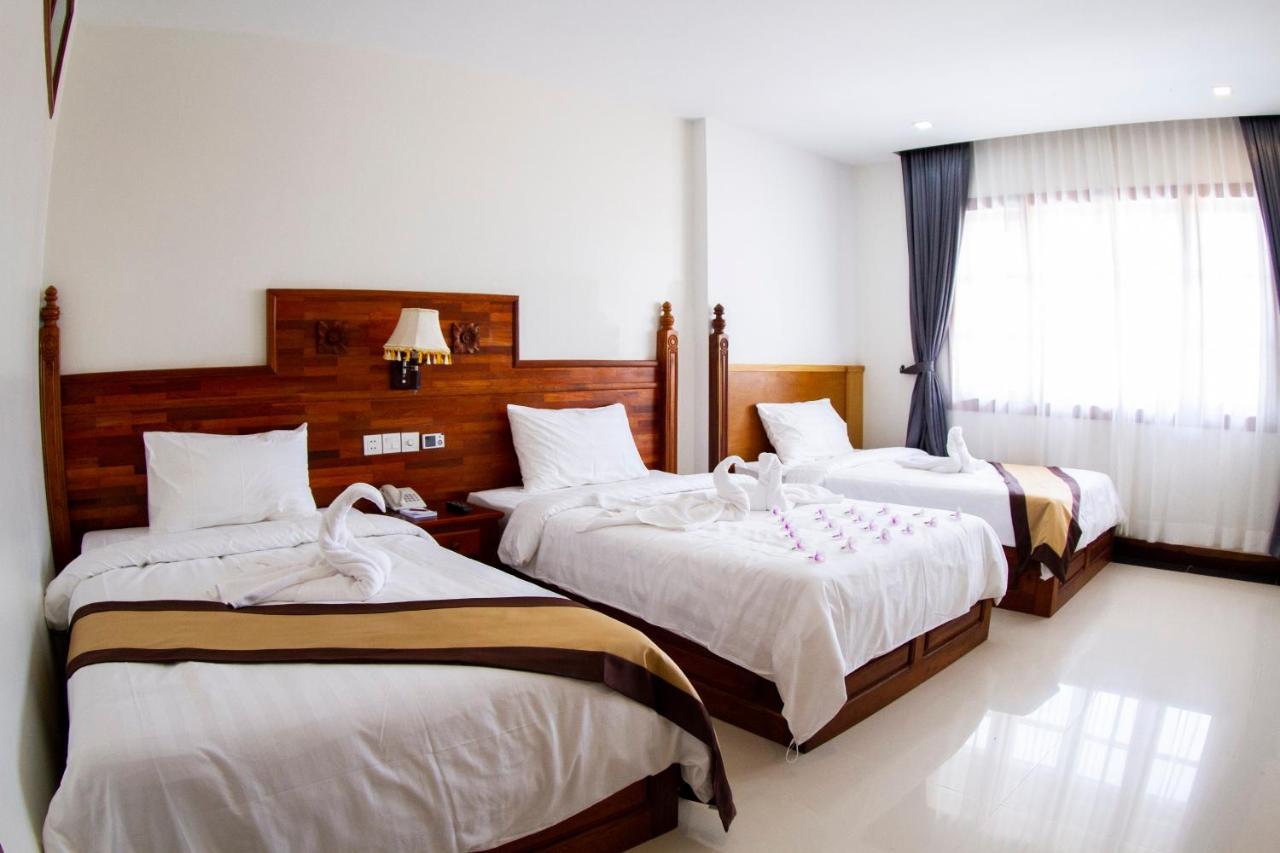 Kampong Thom Palace Hotel Bagian luar foto